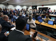 Requerimentos da direita na CPI repetem fake news e desinformação sobre MST