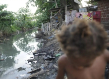 Estudo mostra que 46% das casas no Brasil têm problemas de saneamento