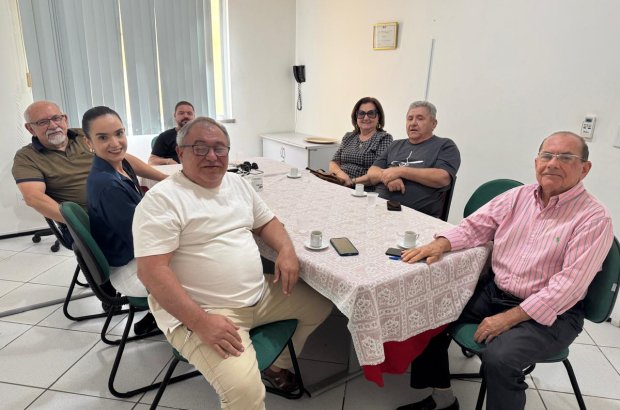 Servidores da Ematerce enfrentam ameaça de demissão em massa