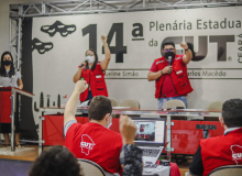 Em sintonia com luta dos trabalhadores do Ceará, plenária aprova emendas e moções