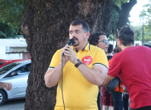 Ato público Universitária FM Livre