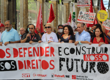 Sindicalistas da América Latina fazem manifestação em defesa dos bancos públicos