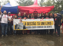 CUT-CE participa de ato contra a cobrança da taxa do lixo em Fortaleza